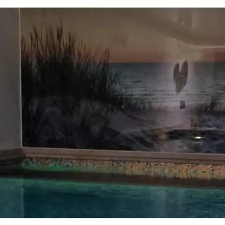 Villa Behagliche Mit Pool